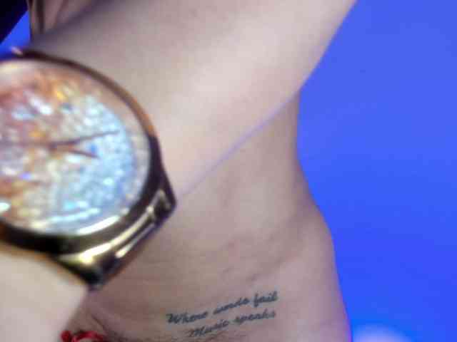 VivienneNoir webcam