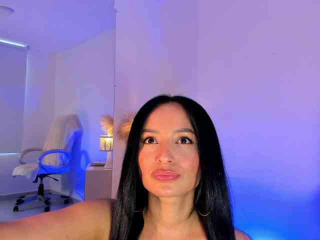 VivienneNoir webcam