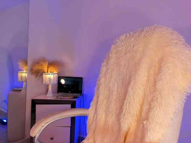 VivienneNoir webcam