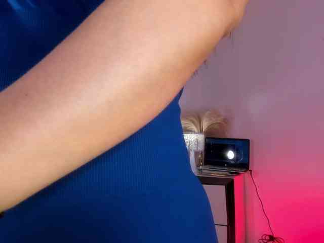 VivienneNoir webcam