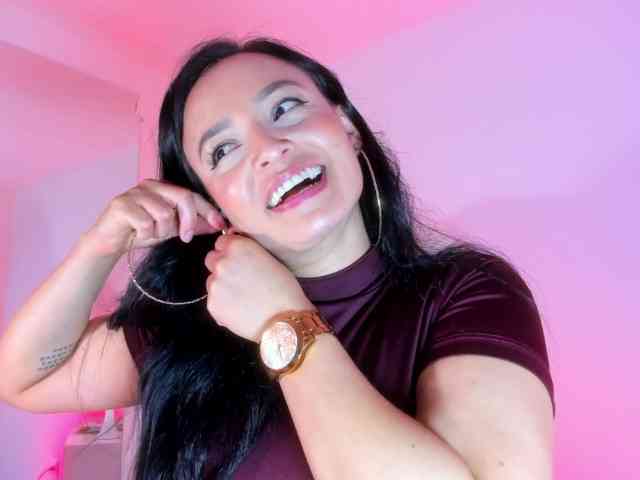 VivienneNoir webcam