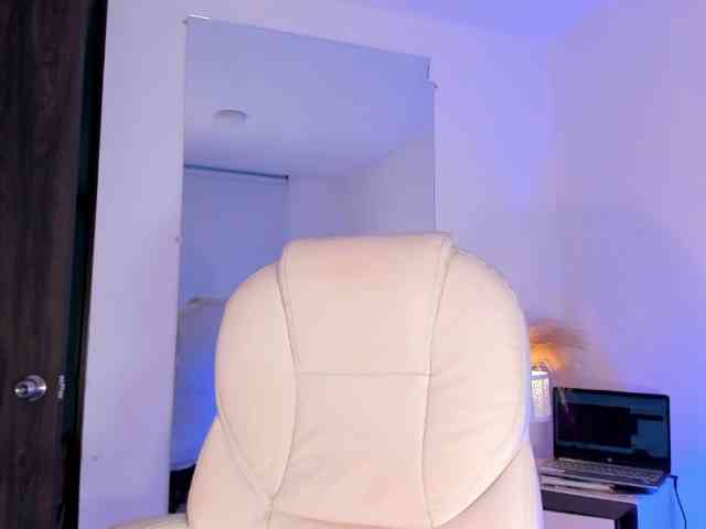VivienneNoir webcam