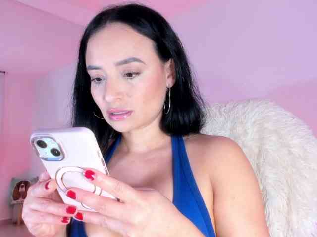 VivienneNoir webcam