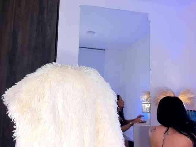 VivienneNoir webcam