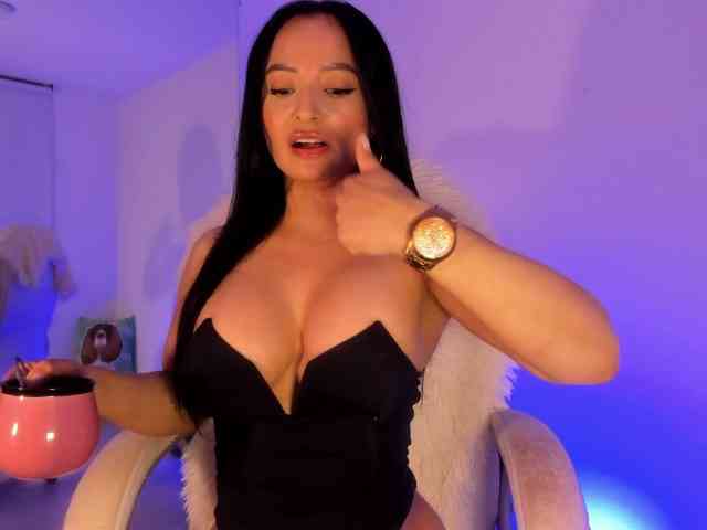 VivienneNoir webcam