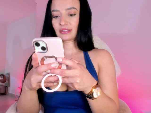 VivienneNoir webcam