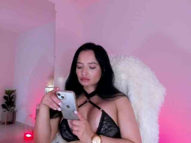 VivienneNoir webcam