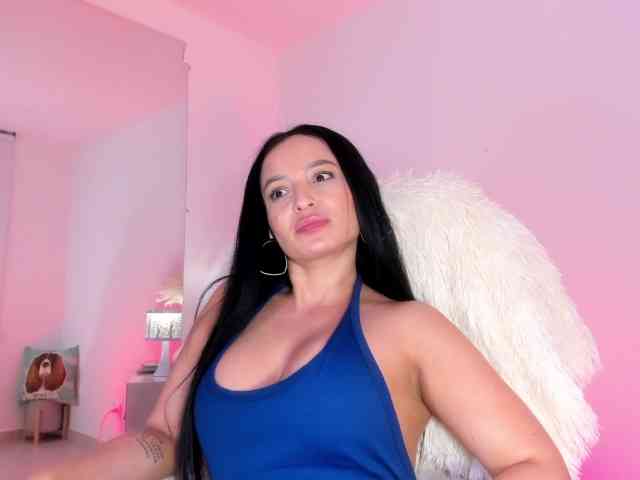 VivienneNoir webcam