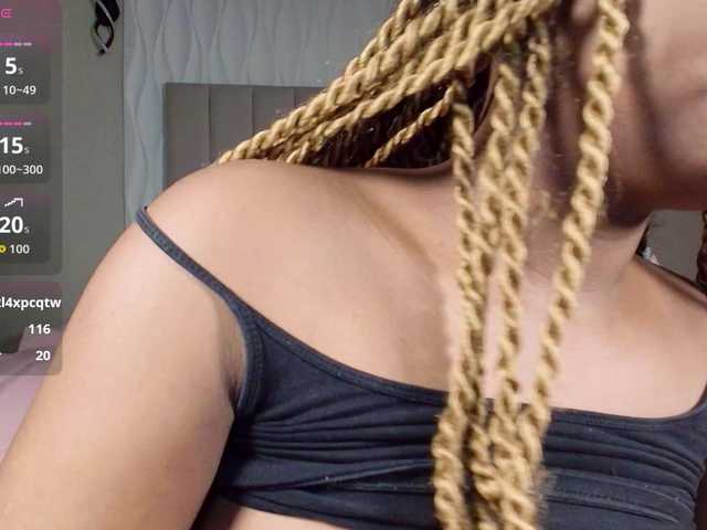 anukabamby live cam on BongaCams
