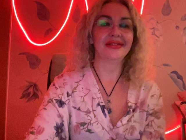 Sony-7 live cam on BongaCams