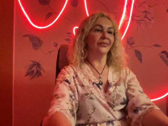 Sony-7 live cam on BongaCams