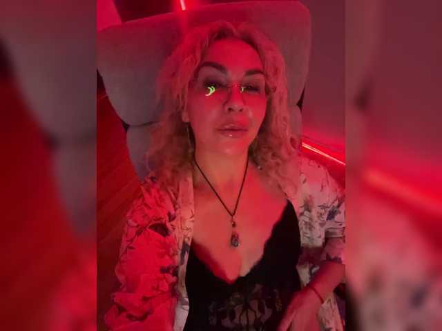 Sony-7 live cam on BongaCams
