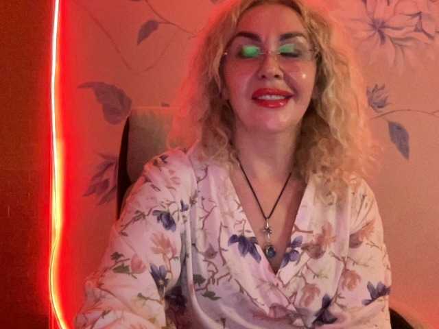 Sony-7 live cam on BongaCams