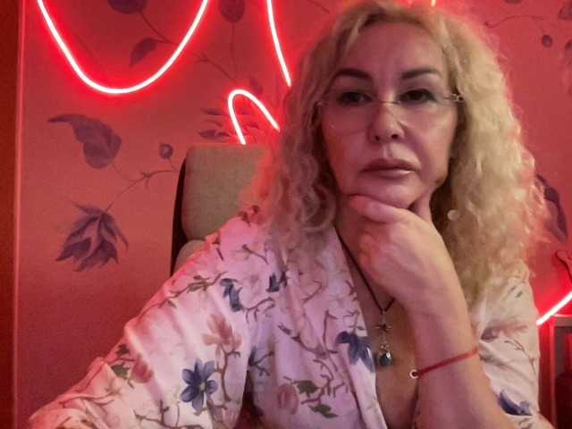 Sony-7 live cam on BongaCams