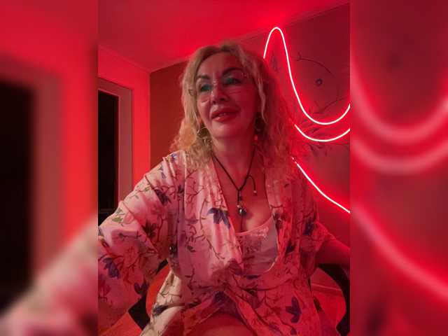 Sony-7 live cam on BongaCams