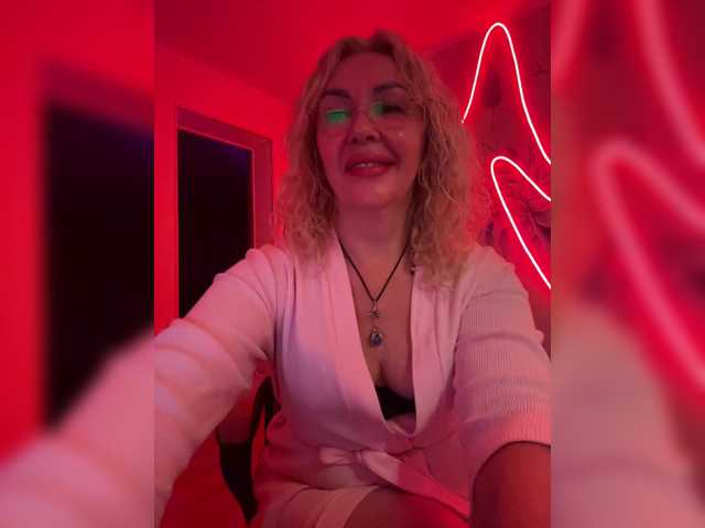 Sony-7 live cam on BongaCams