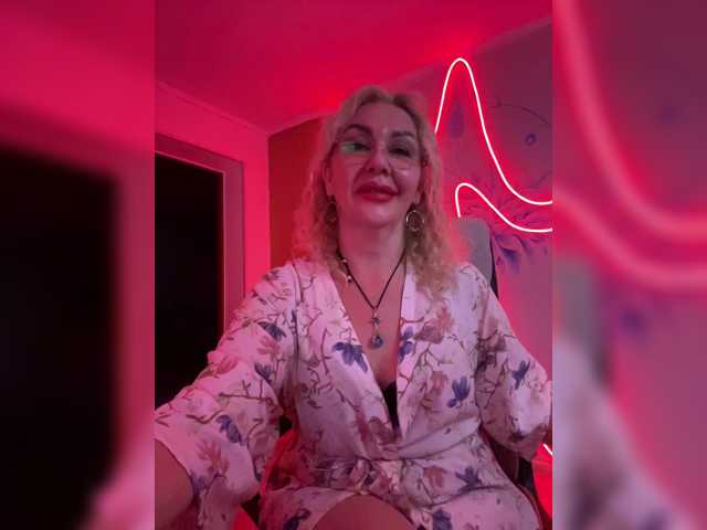 Sony-7 live cam on BongaCams