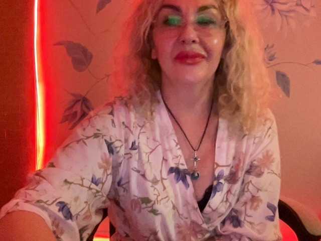 Sony-7 live cam on BongaCams