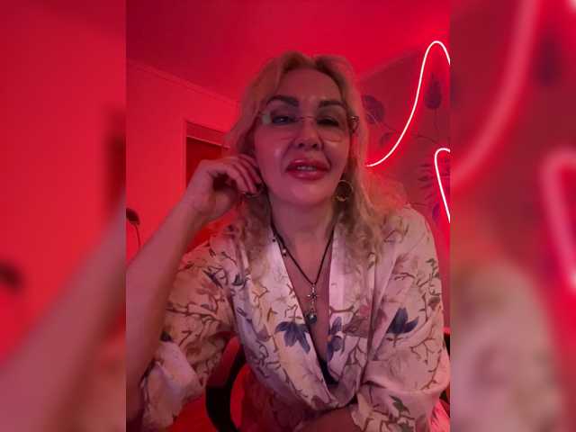 Sony-7 live cam on BongaCams