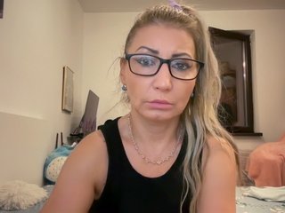 MoonieBlue Porn Show