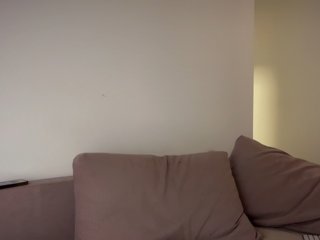 MoonieBlue Porn Show