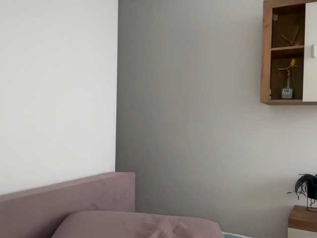 MoonieBlua live cam on BongaCams