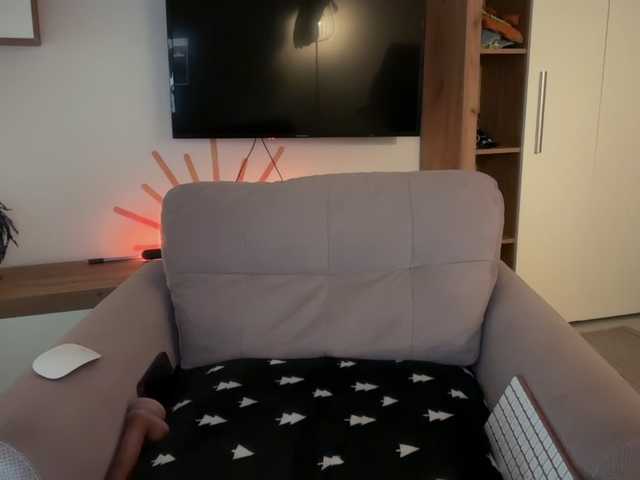 MoonieBlua live cam on BongaCams