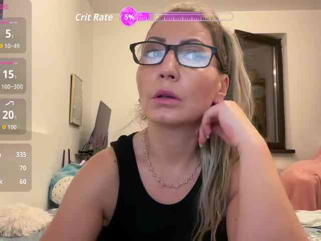 MoonieBlue webcam