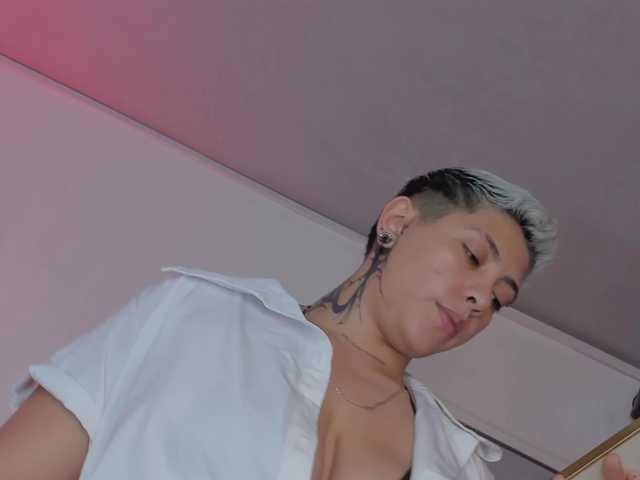 Aleja1214 live cam preview