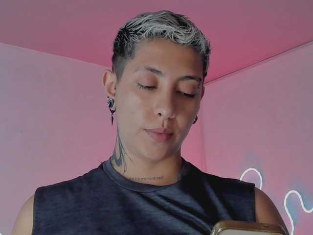 Aleja1214 live cam preview