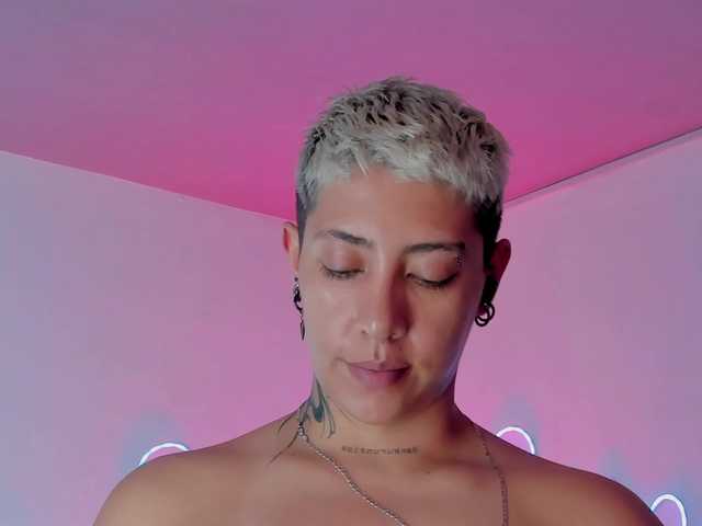Aleja1214 live cam