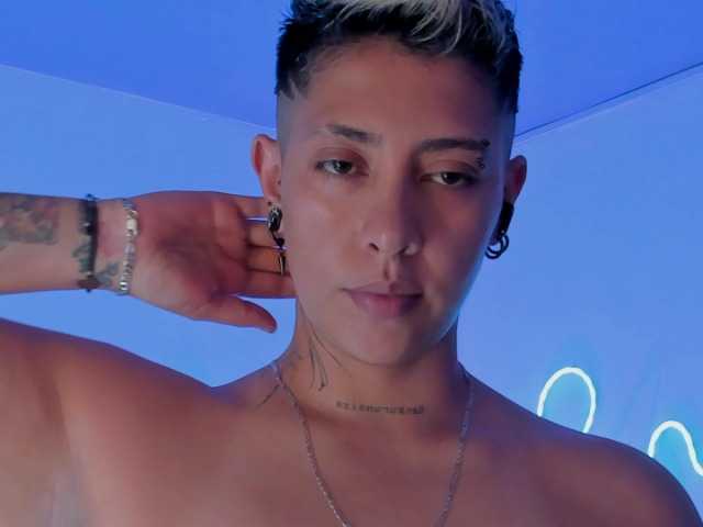 Aleja1214 live webcam show