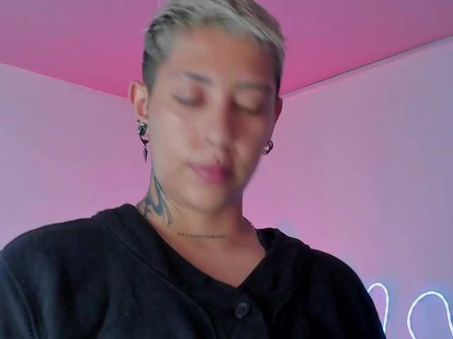 Aleja1214 live cam