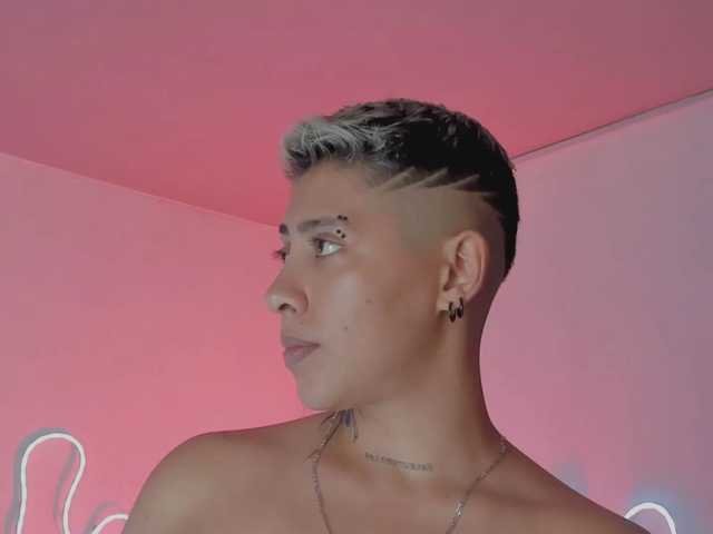 Aleja1214 live cam preview