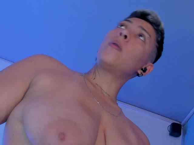 Aleja1214 webcam