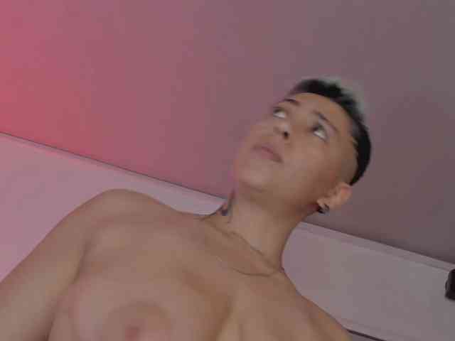 Aleja1214 webcam