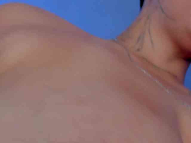 Aleja1214 webcam
