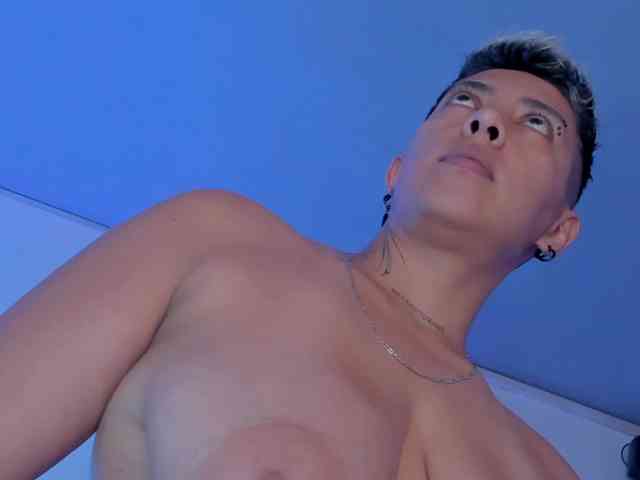 Aleja1214 Live Webcam on BongaCams