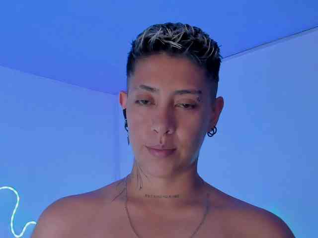 Aleja1214 Live Webcam on BongaCams