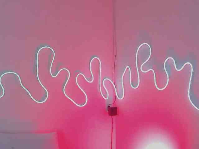 Aleja1214 webcam