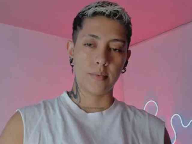 Aleja1214 webcam