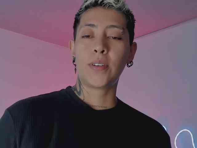 Aleja1214 webcam