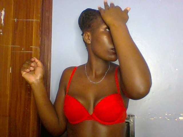 Cutevibe live cam on BongaCams