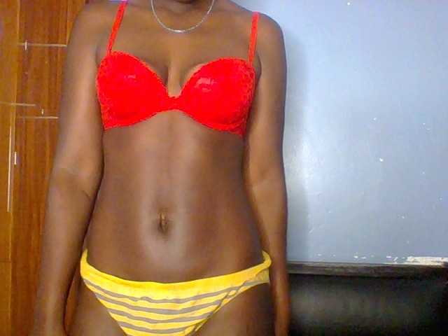 Cutevibe live cam on BongaCams