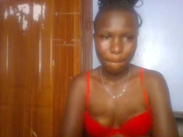 Cutevibe live cam on BongaCams