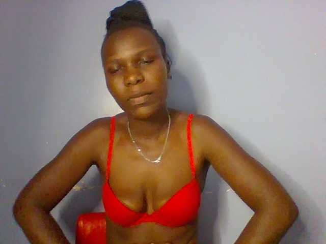 Cutevibe live cam on BongaCams