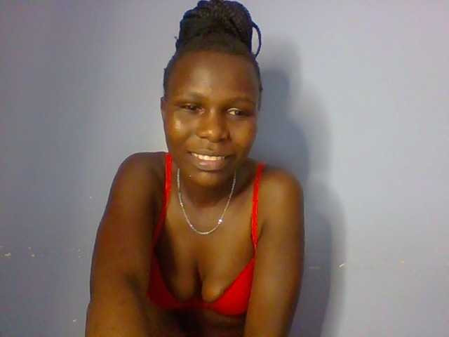 Cutevibe live cam on BongaCams