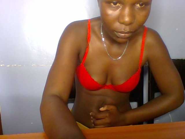 Cutevibe live cam on BongaCams