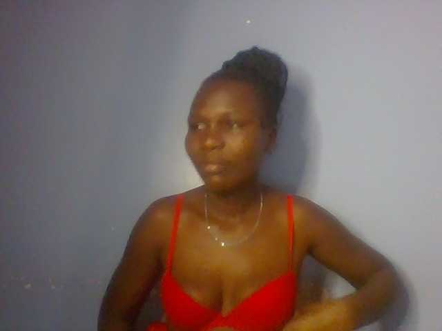 Cutevibe live cam on BongaCams