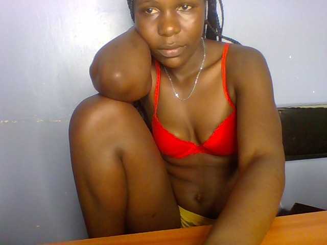 Cutevibe live cam on BongaCams